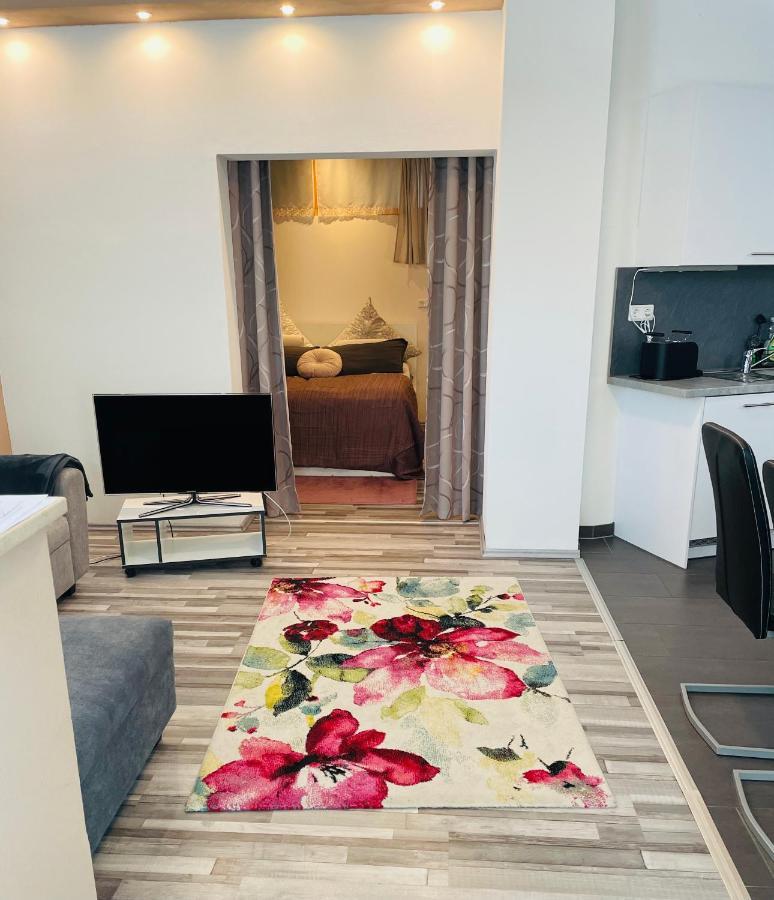 Ferienwohnung Marina An Der Romantischen Strasse Weikersheim Exteriér fotografie